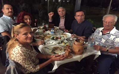 Midilli'de dostlarla