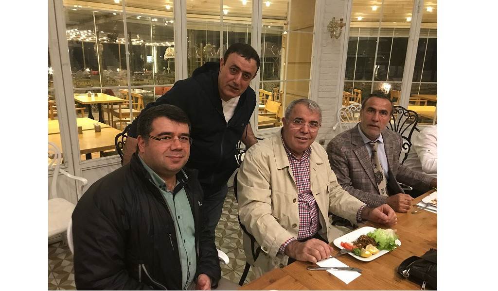 Mahmut Tuncer ile çiğ köfte